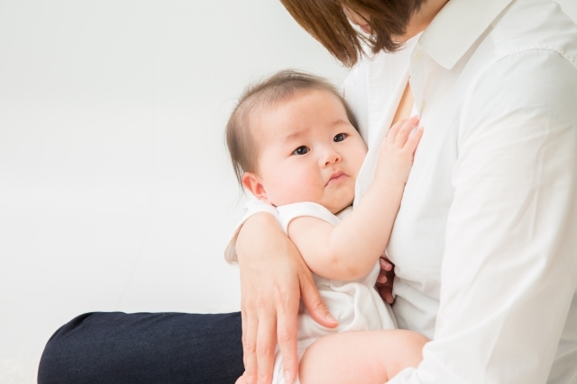 産後に腰痛だけじゃなくO脚に悩む方も増えている